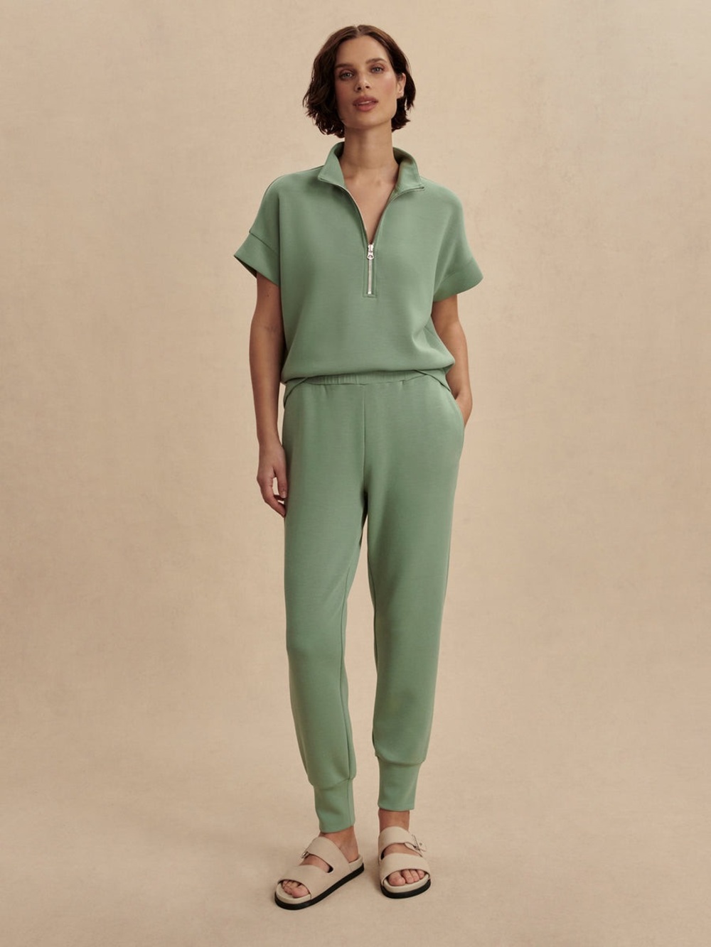 Varley Double Soft Slim Cuff Pant 25” Green Size Medium